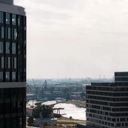 Cozy And Sunny With Free Parking Sky Park Appartement